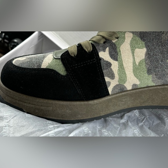 True Religion Mateo size 10 camo New in box - Picture 9 of 13